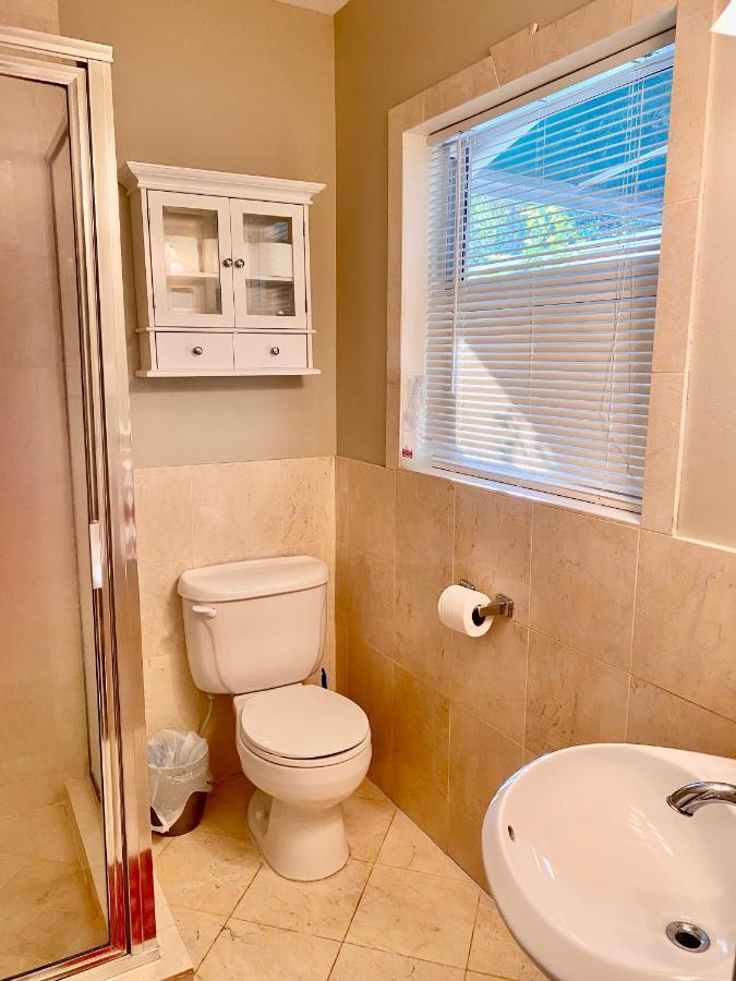 Villa Olivia Guest Rooms 好莱坞 外观 照片