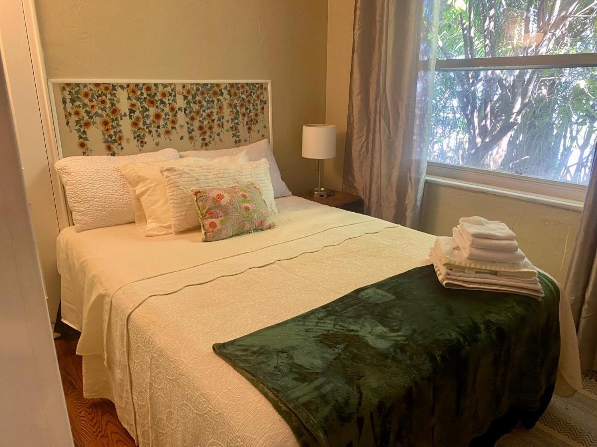 Villa Olivia Guest Rooms 好莱坞 外观 照片